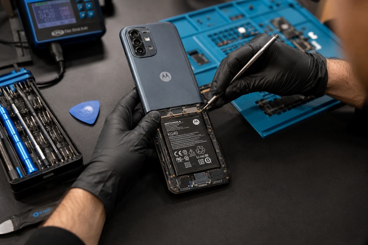 riparare un cellulare motorola